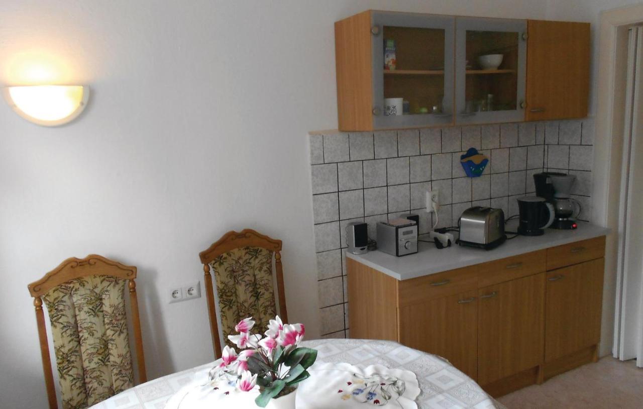 Lovely Apartment In Waren-Mueritz With Kitchen فارين المظهر الخارجي الصورة